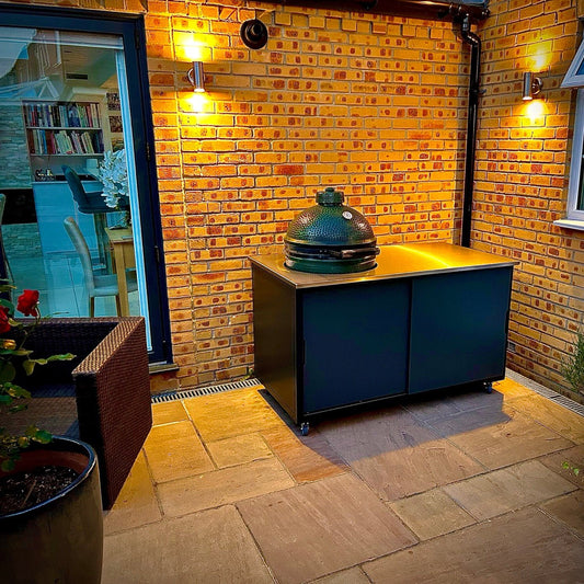 BIG4SPACE 150 Big Green Egg kamado table finished in barrique oak. Chislehurst. - KamadoSpace