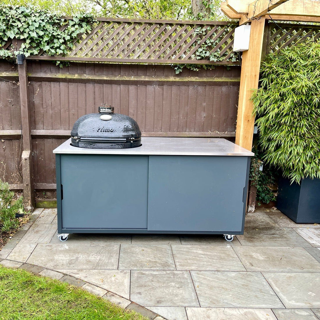 BIG4SPACE 180 Carbon Grey Kamado Table for PRIMO XL400. Loughborough. - KamadoSpace