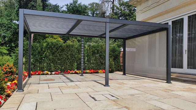 Kamanes manual louvered pergola - KamadoSpace
